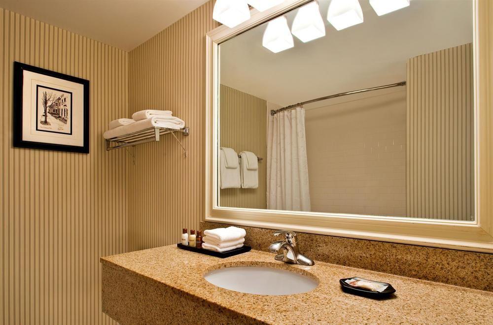 Four Points By Sheraton Richmond Midlothian Bagian luar foto