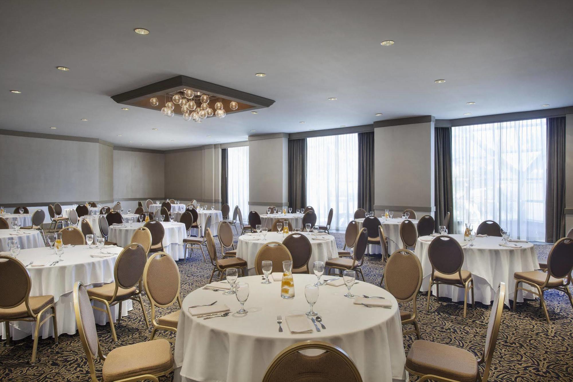 Four Points By Sheraton Richmond Midlothian Bagian luar foto